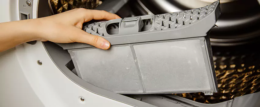 Signs Of A Clogged Dryer Lint Trap in Leesburg, Virginia
